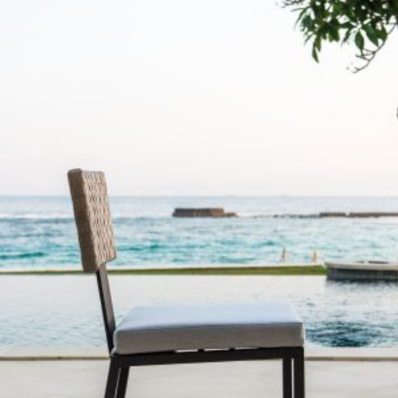 Windsor & Alaska Dining Set By Skyline Design