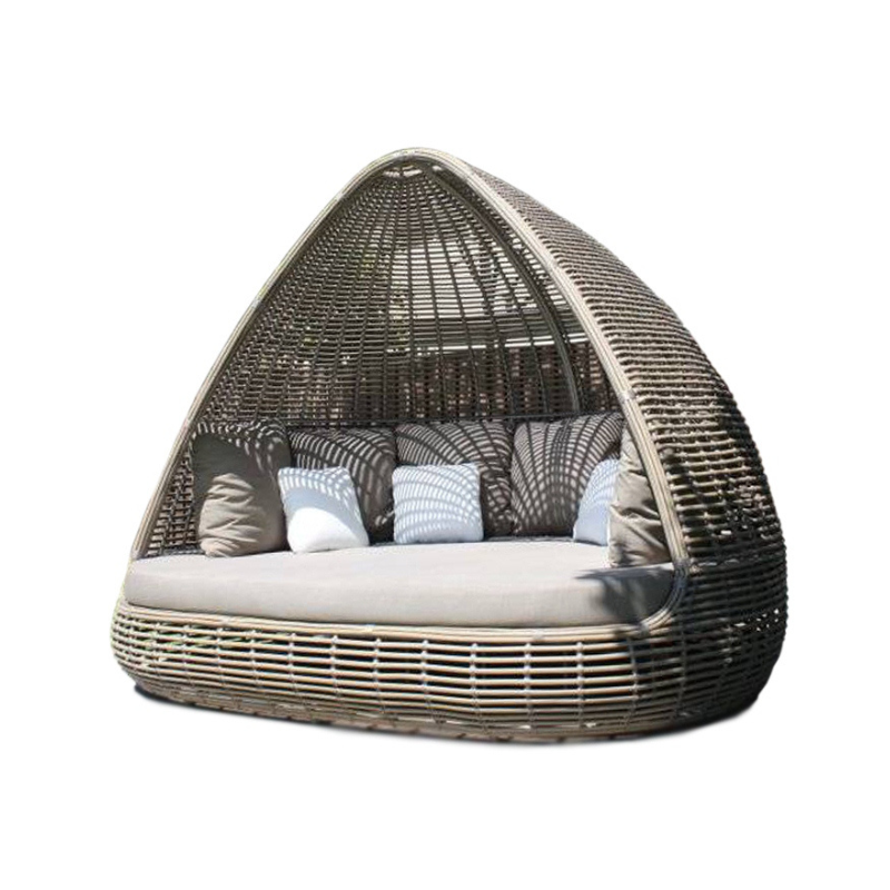 Shade Day Bed