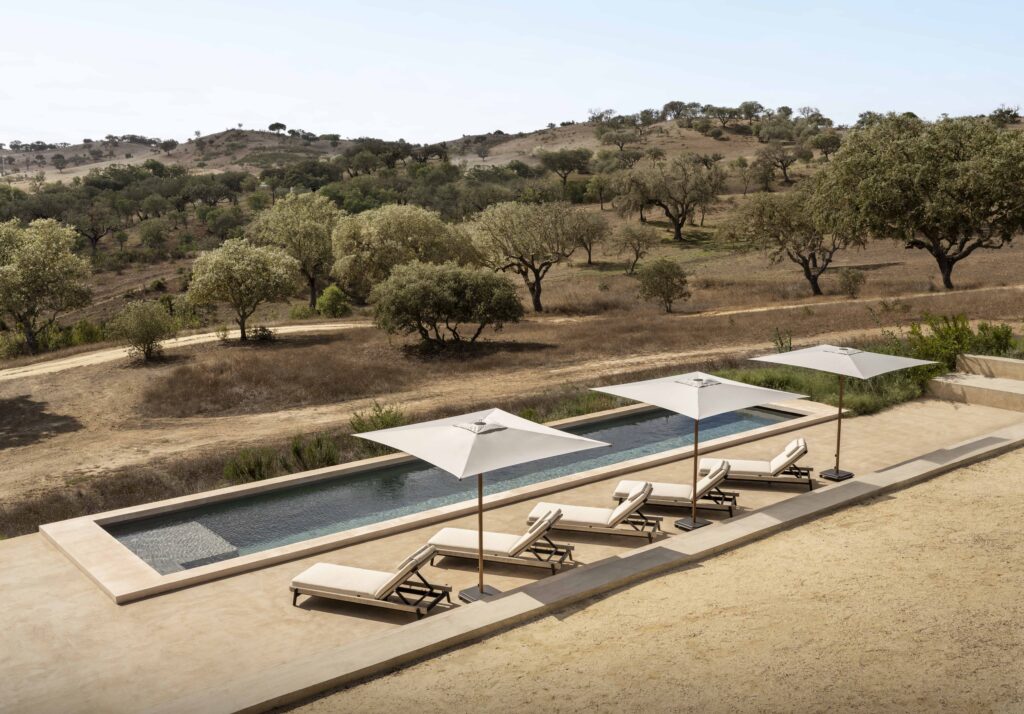 Nero Black Teak Outdoor Lounger By Jardinico