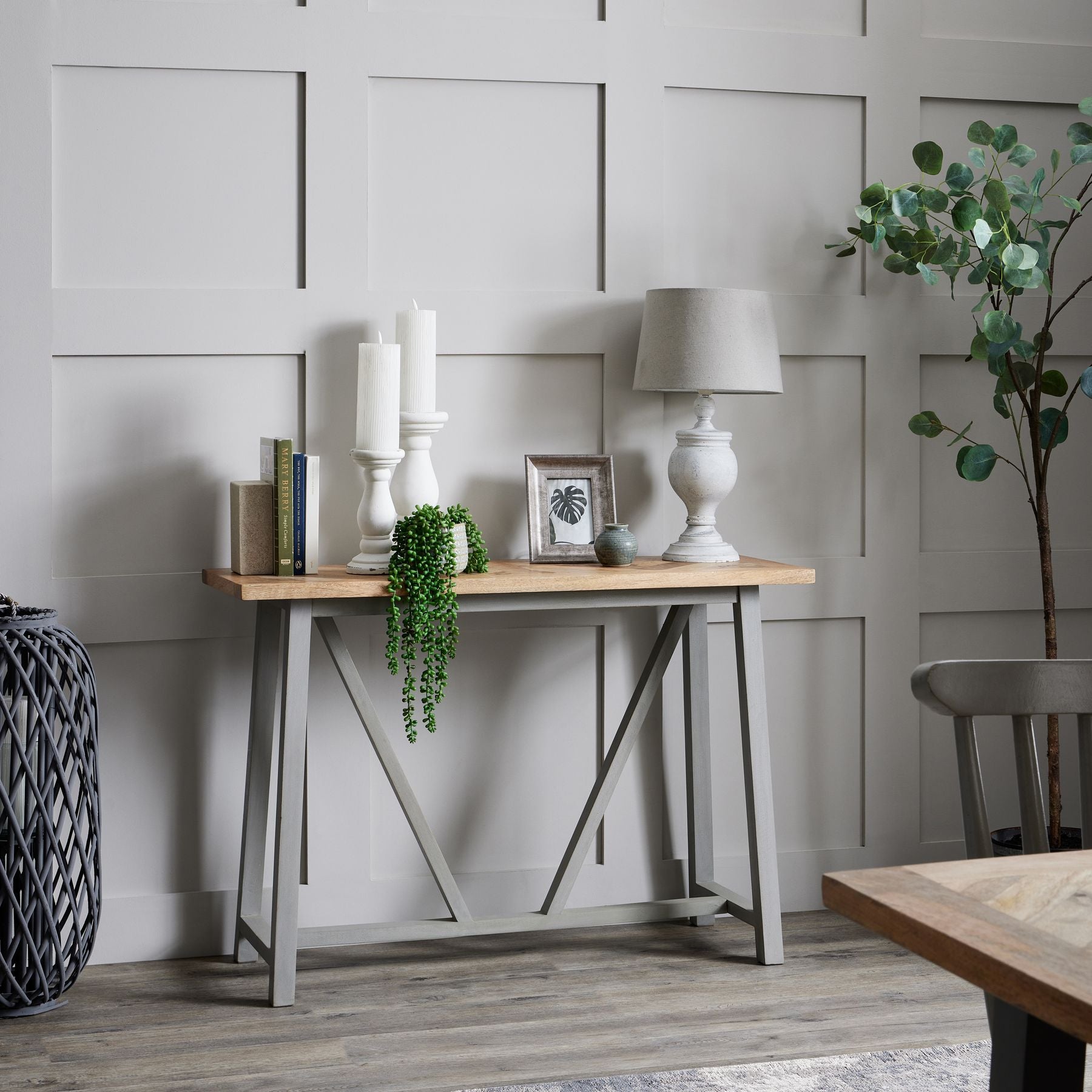 Uthina Table Lamp - LuxmeLounge - [vendor_name]