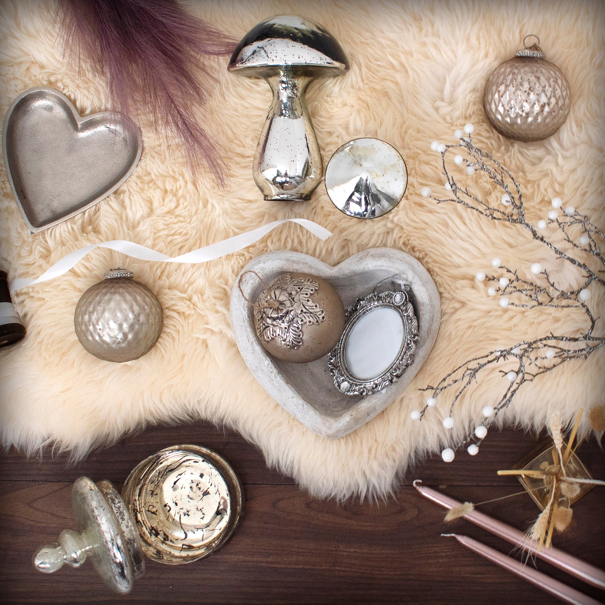 Deep Stone Heart Dish - LuxmeLounge - [vendor_name]