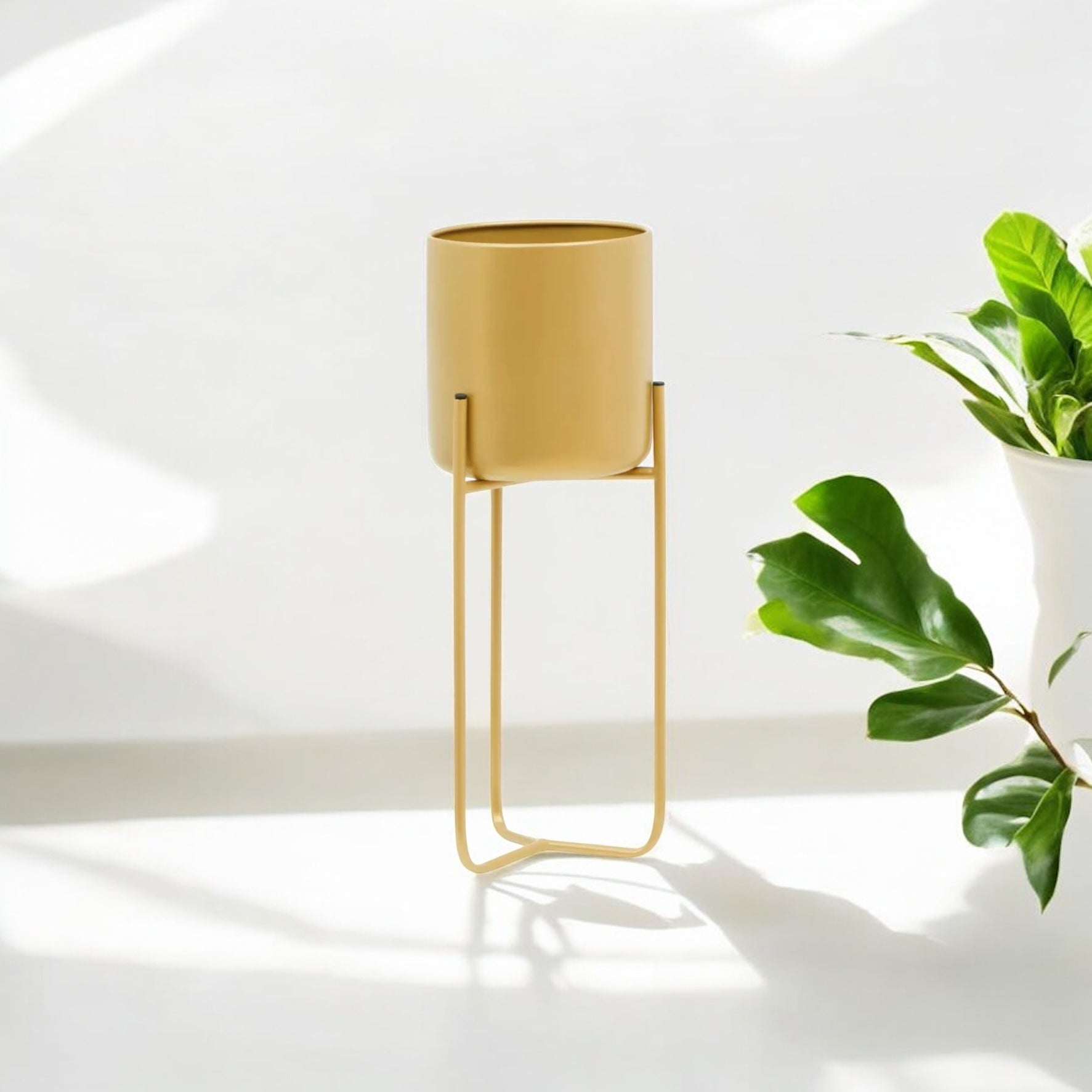 Avento Large Gold Finish Floor Planter
