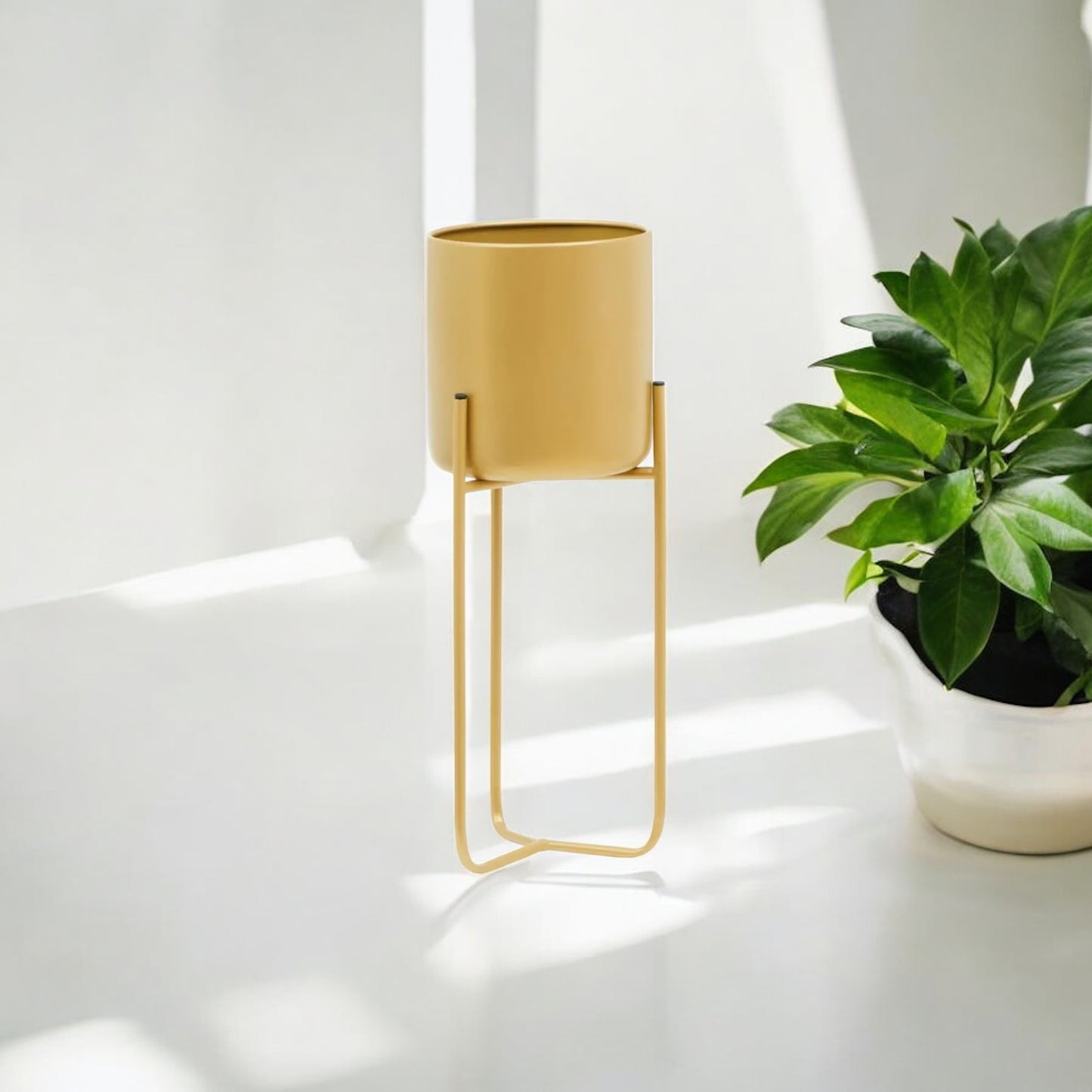 Avento Large Gold Finish Floor Planter