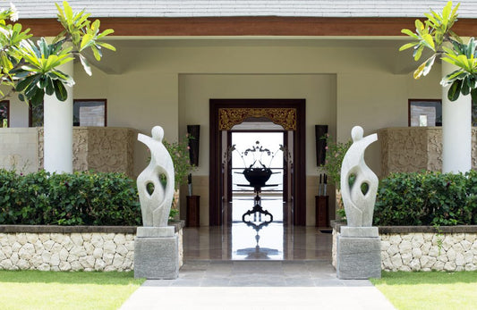 Welcome Sculpture & Plinth By Skyline Design